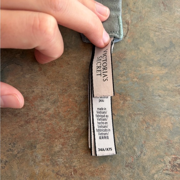 Victoria's Secret Gray Women's Bra - Picture 4 of 4